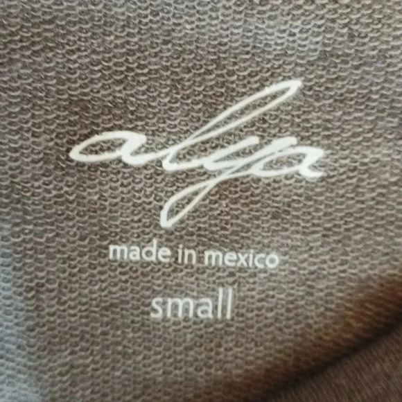 NEW Francesca's Alya shirt dress gray drop shoulder bell sleeves NWT small - Picture 10 of 11